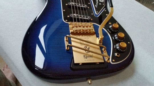Burns Apache Blueflame /Gold  SOLD