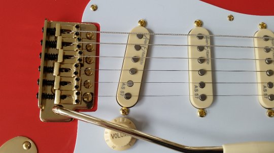 RSS US Sleepwalk   Fiesta Red  Gold Hardware     