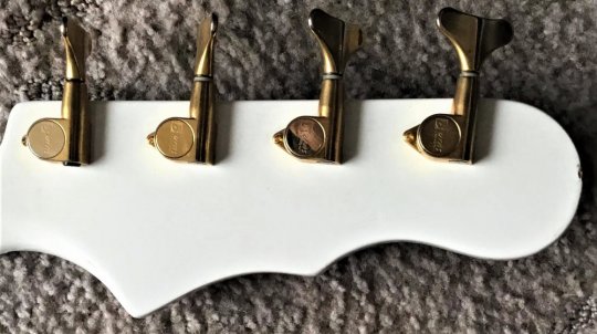 Burns Bison Bass  White Gold   Lefthand   In good cond.