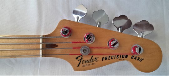 Fender P bas Sunburst Fretless As NEW 1977  RARE