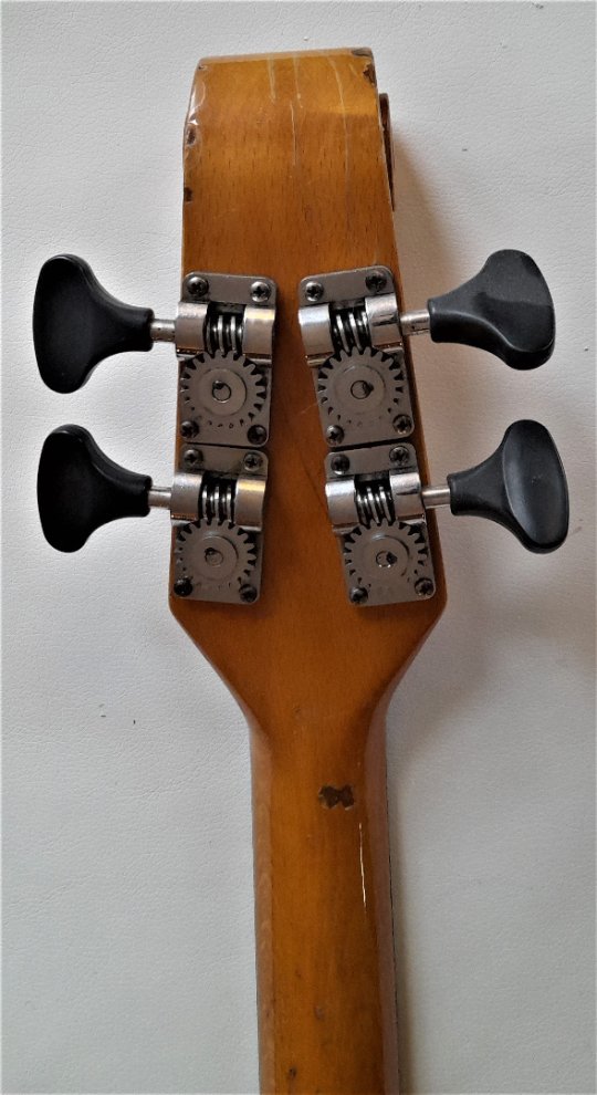 Burns Shadows Bass 1964 Shadows white Grey   