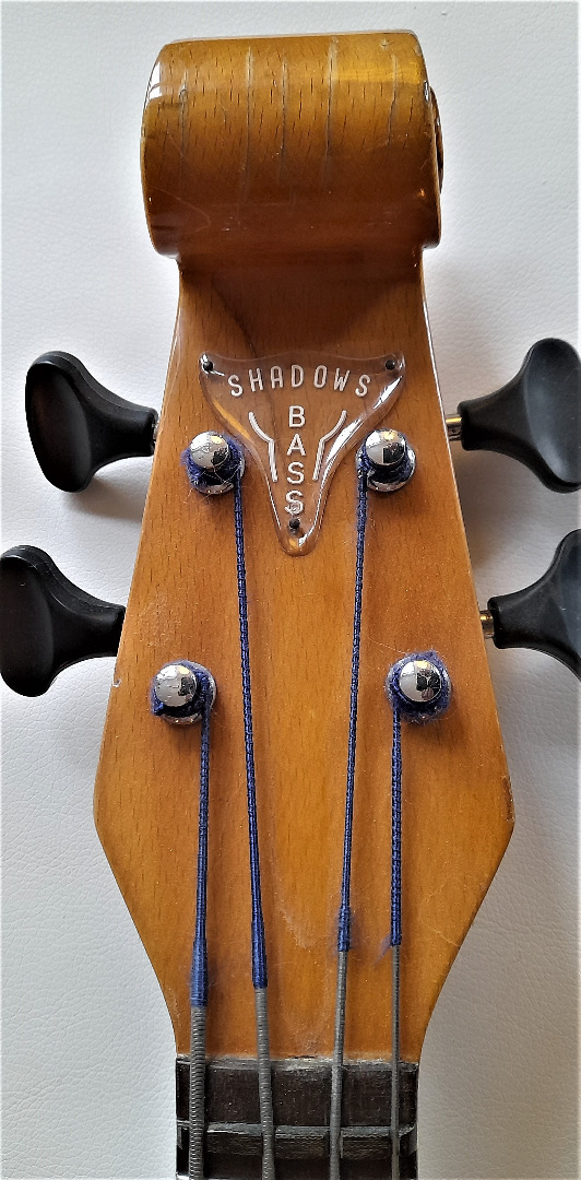 Burns Shadows Bass 1964 Shadows white Grey   