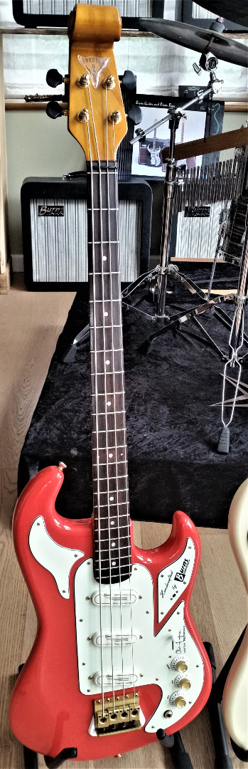 Shadows Bass Custom made to Alan Jones  ex Shadows bassist 1996