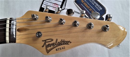 Revelation RTS 62 Strat 3 tone Sunburst  